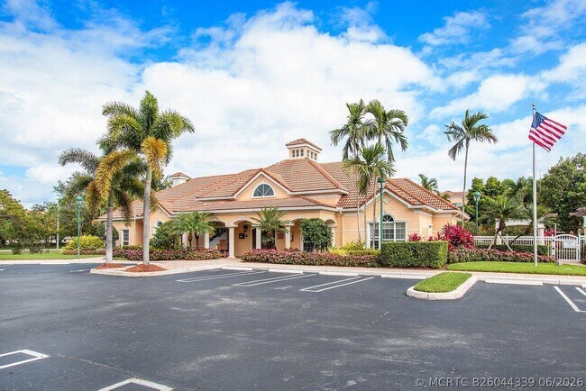 Building Photo - 2016 Alta Meadows Ln