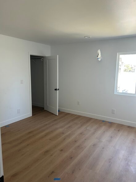 Building Photo - 10346 Pounds Ave