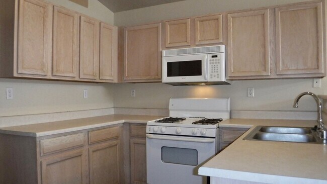 Building Photo - 10648 Shooting Star St NW