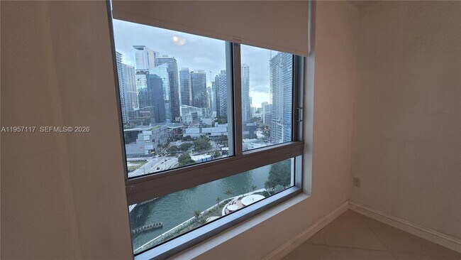 Building Photo - 350 S Miami Ave