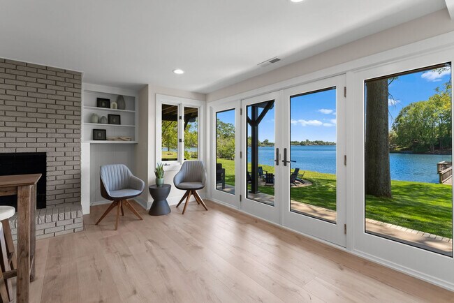 Building Photo - 3837 Fox Run