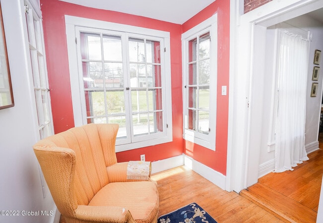 Building Photo - 140 Broad St