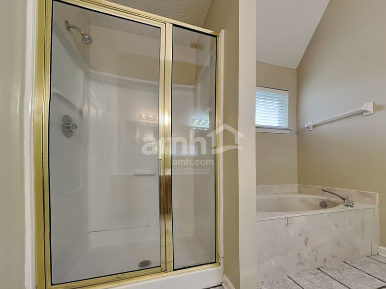 Building Photo - 6768 Cassidy Dr