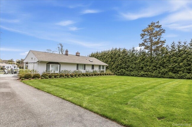 Building Photo - 15 Gardners Ln