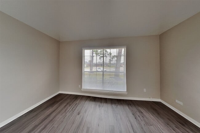 Building Photo - 4311 Duesenberg Ct