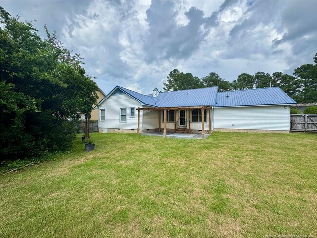 Building Photo - 250 Buhmann Dr