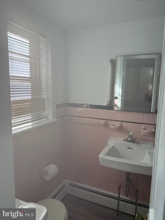 Building Photo - 424 S Matlack St