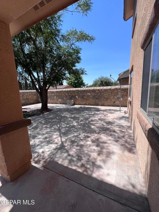 Building Photo - 12688 Tierra Alexis Dr