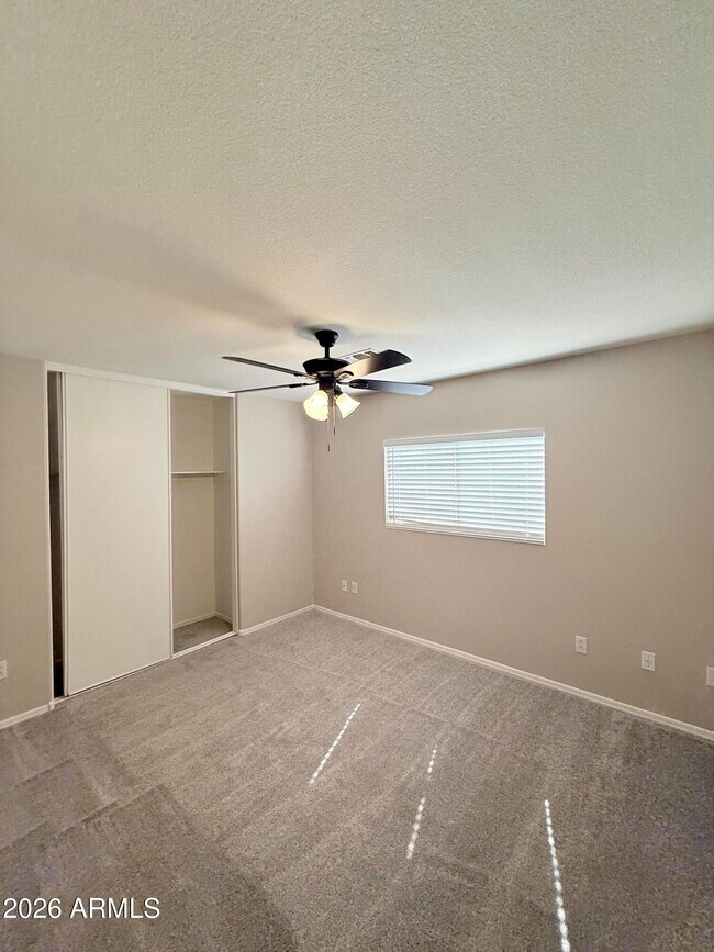 Building Photo - 434 W Fabens Ln