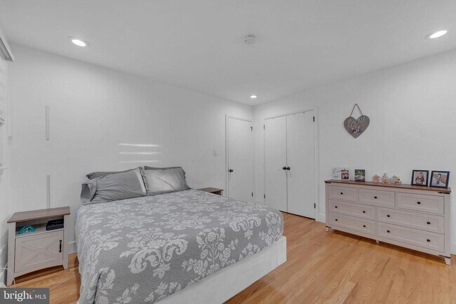 Building Photo - 91 2nd St