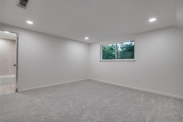 Building Photo - 1705 Westridge Dr