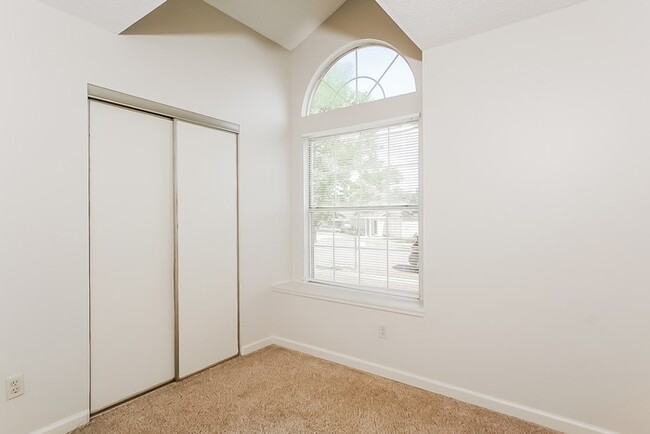 Building Photo - Lovely 3 Bedroom Home in Madison