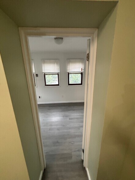 Building Photo - 5054 Winona Ave