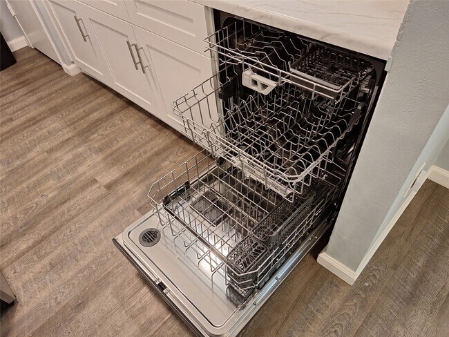 Building Photo - 19959 Salt River Ct