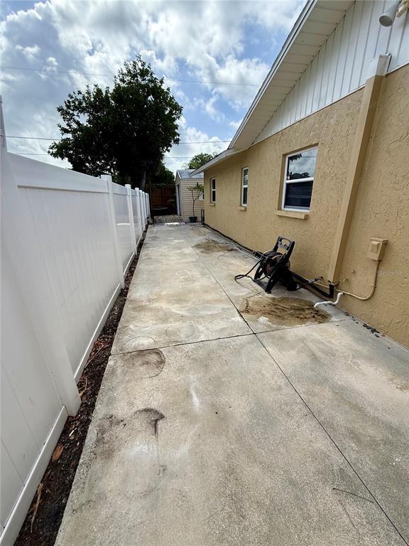 Building Photo - 2729 Nodosa Dr