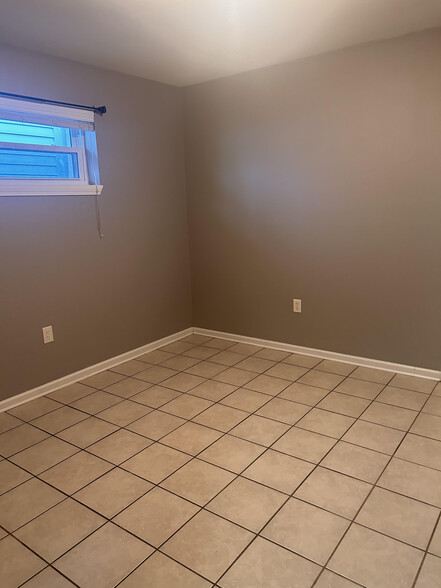 Building Photo - 2521 Law St