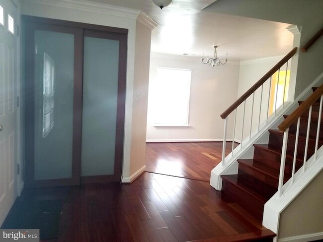 Building Photo - 9323 Player Dr