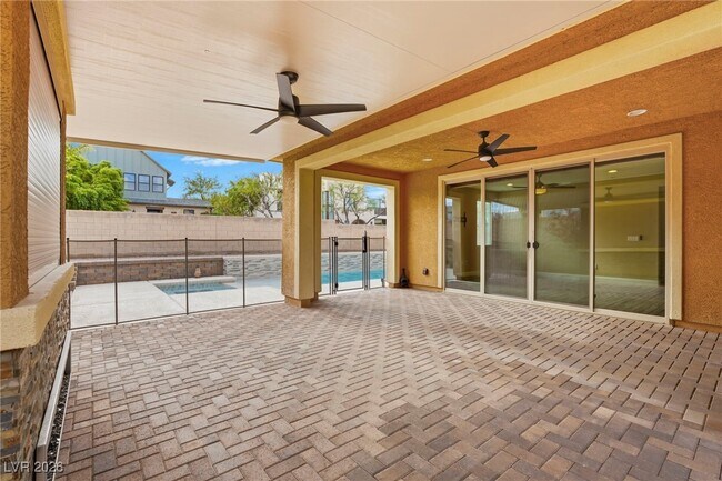 Building Photo - 2198 Trivero St