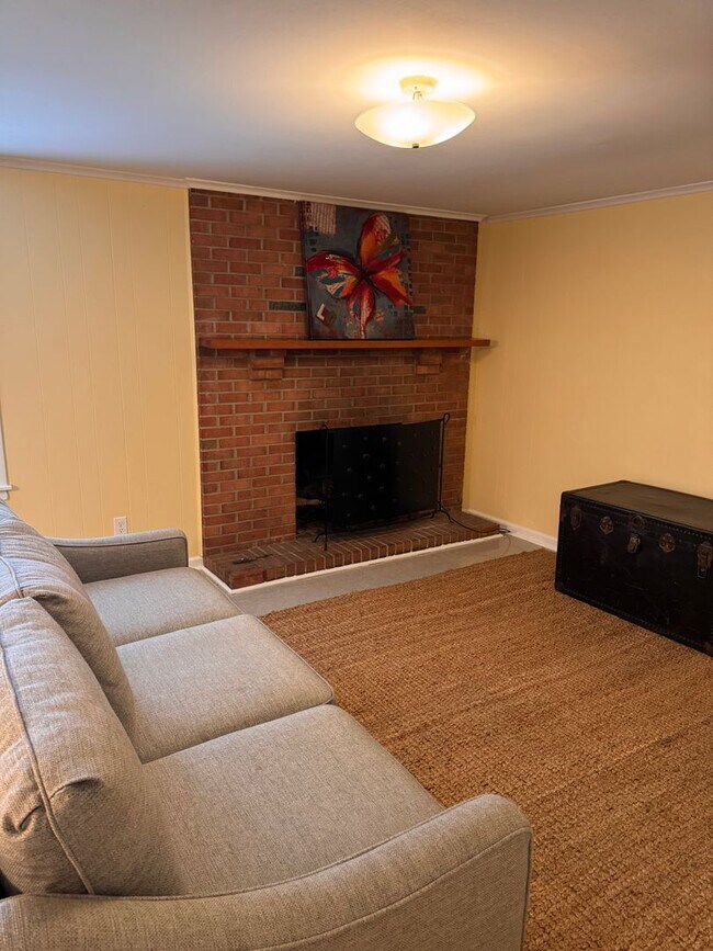 Building Photo - 113 Prescott Pl