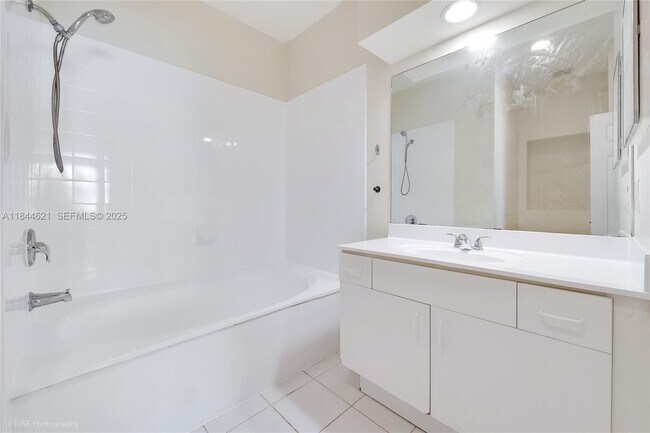 Building Photo - 11084 SW 237th Ln