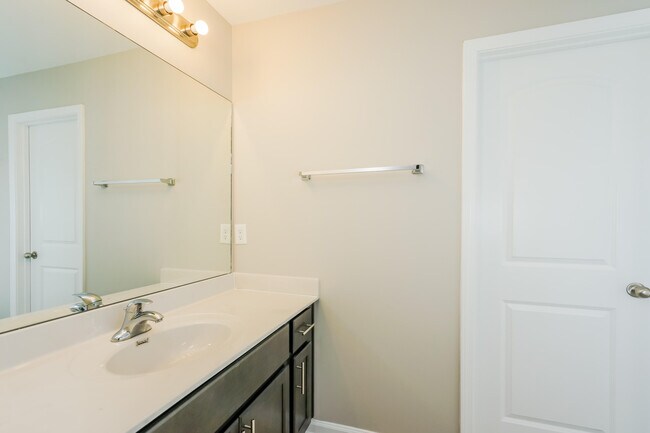 Building Photo - 2500 Guildhall Ln