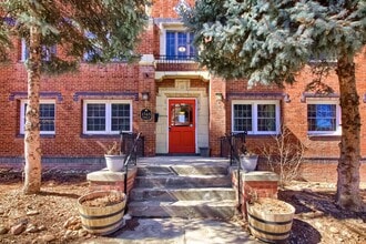 Building Photo - 1365 Corona St