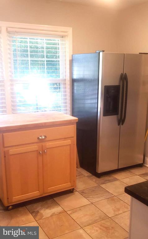 Building Photo - 9109 Barrick St