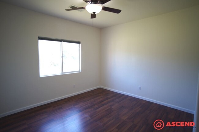 Building Photo - 9216 Topico Ct