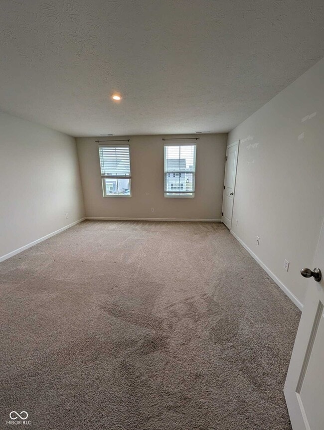 Building Photo - 128 Traditions Pass