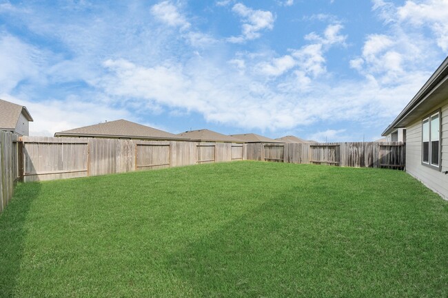 Building Photo - 7806 Cattleman Vly Dr