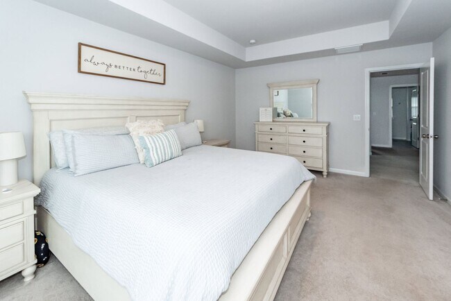 Building Photo - 6976 Pumpkinseed Dr