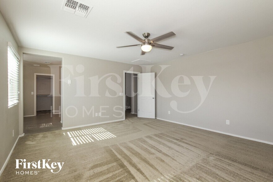 Building Photo - 12034 W Briles Rd