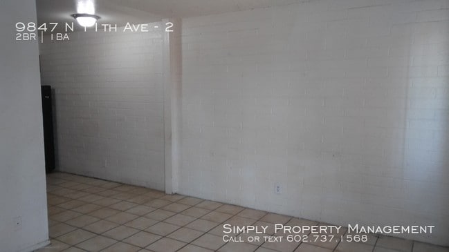 Building Photo - 9847 N 11th Ave