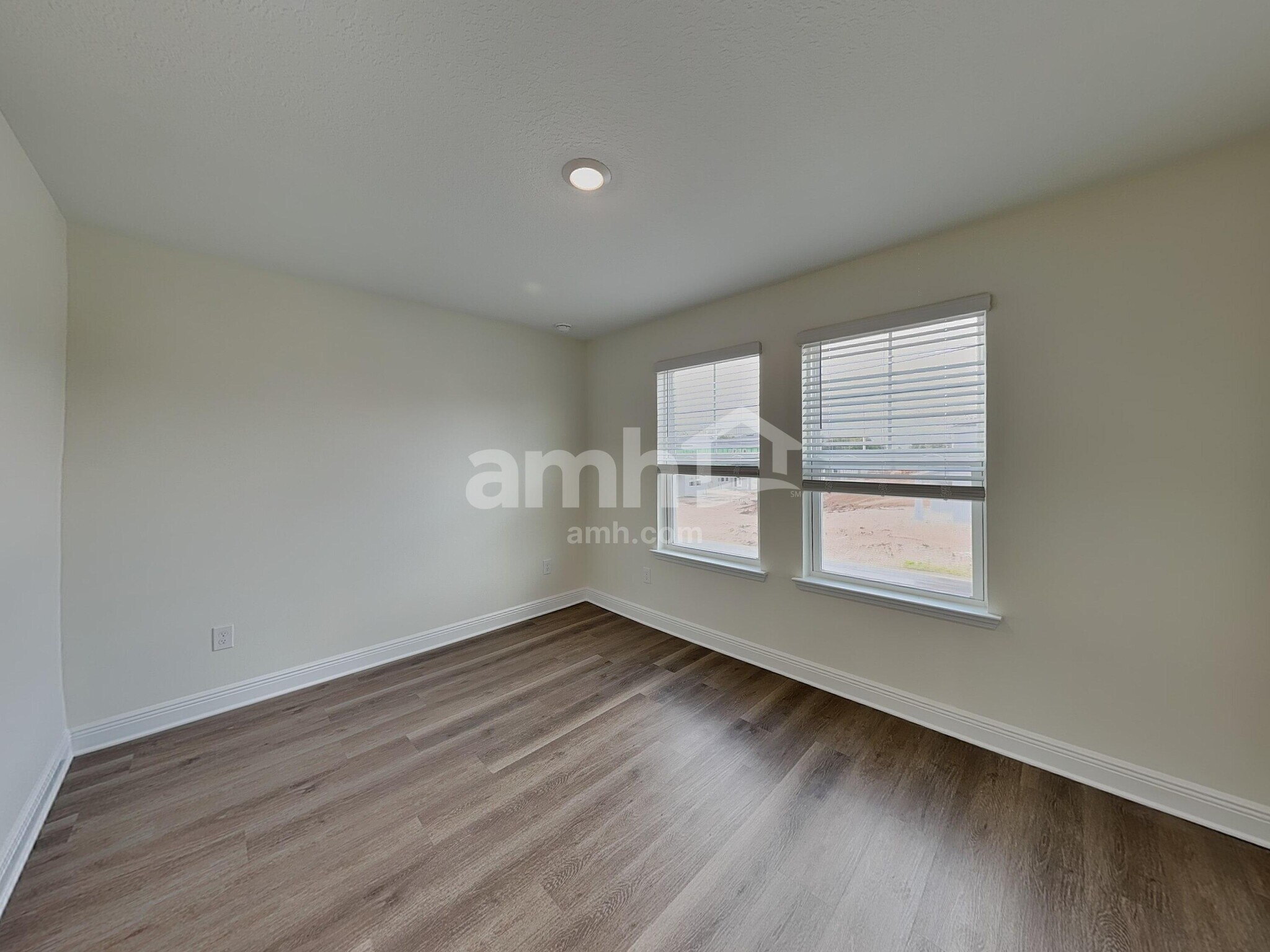 Building Photo - 1530 Blue Nile Pt