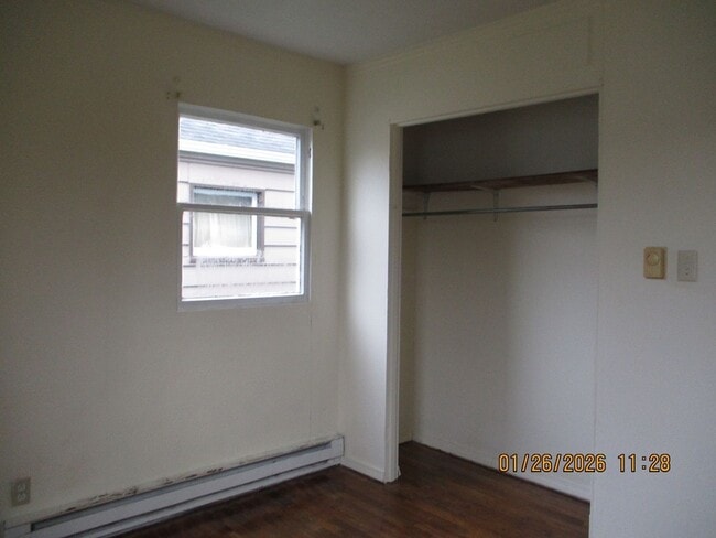 Building Photo - 3022 Sumner Ave