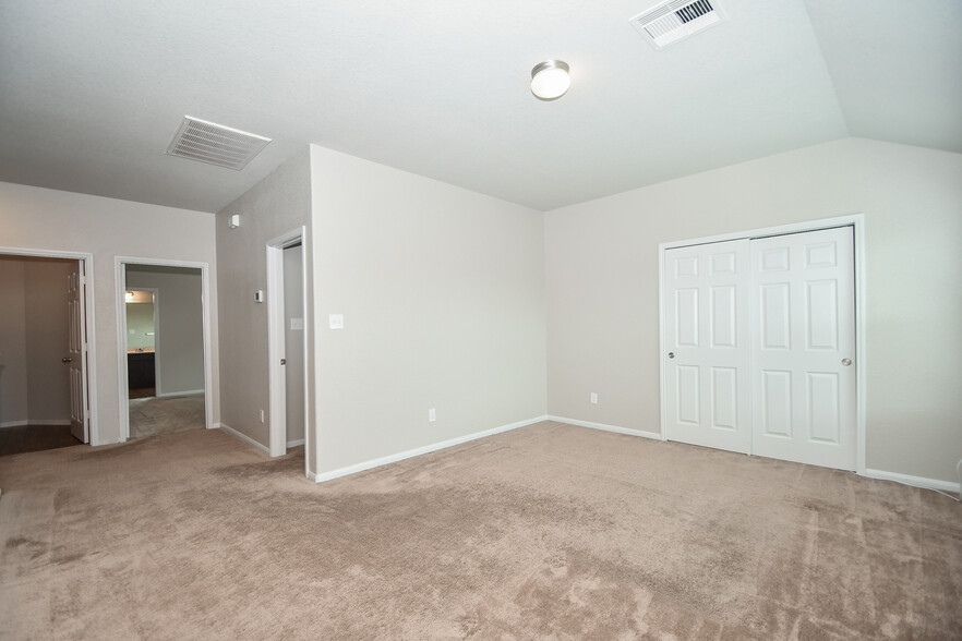 Building Photo - 14643 Twilight Knoll Trl