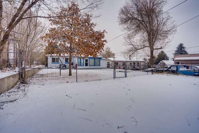 Building Photo - 3740 S Delaware St