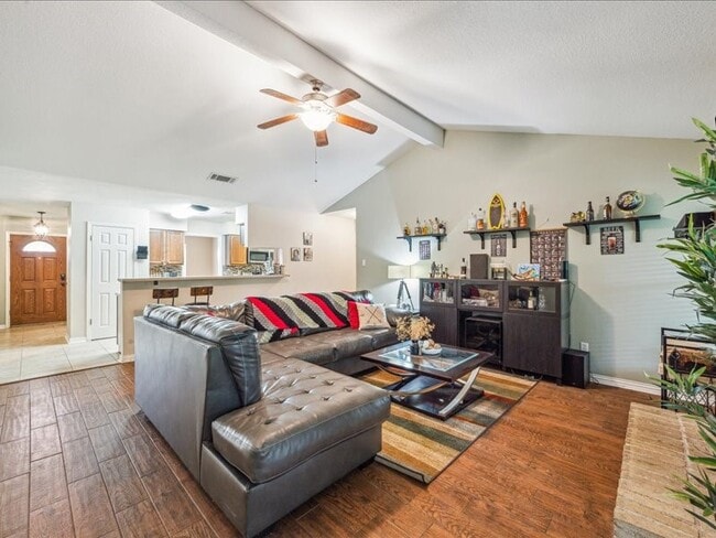 Building Photo - 6227 Creekside Ln