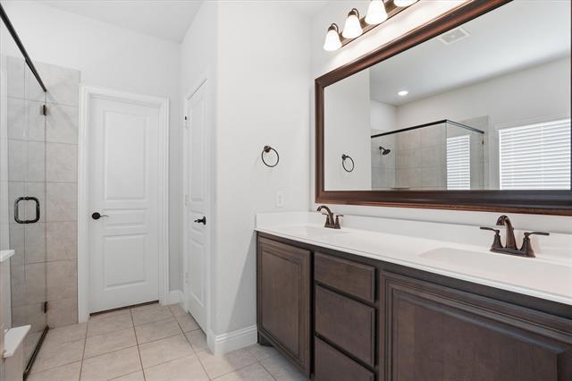 Building Photo - 7228 Windy Ridge Dr