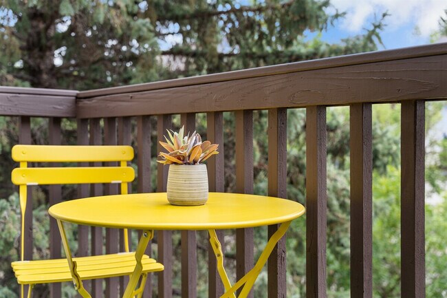 Building Photo - 6380 S Boston St