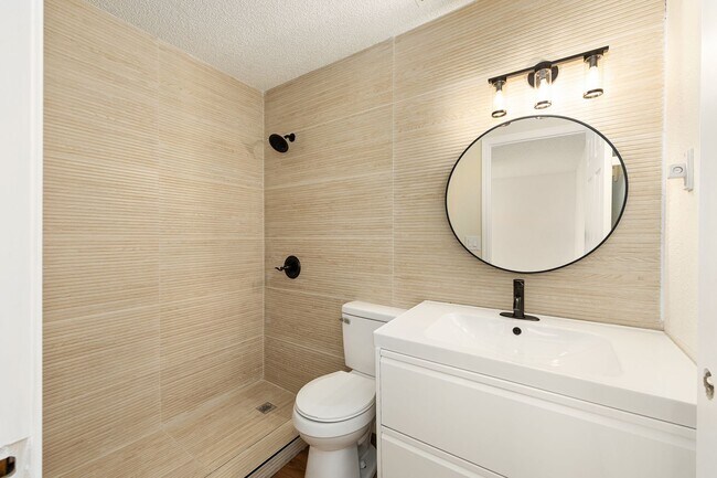 Building Photo - 3025 SE 55th Ave