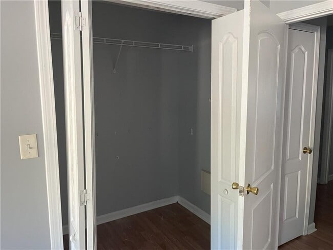 Building Photo - 3090 Fields Dr