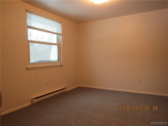 Building Photo - 837 Beach Rd