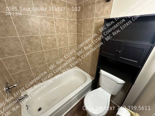 Building Photo - 1065 Saulsbury St
