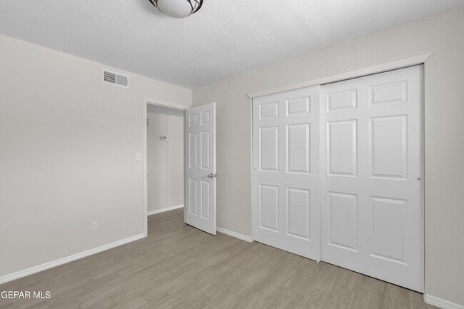 Building Photo - 10516 Cuesta Brava Ln