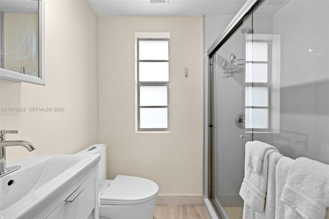 Building Photo - 1241 14th St