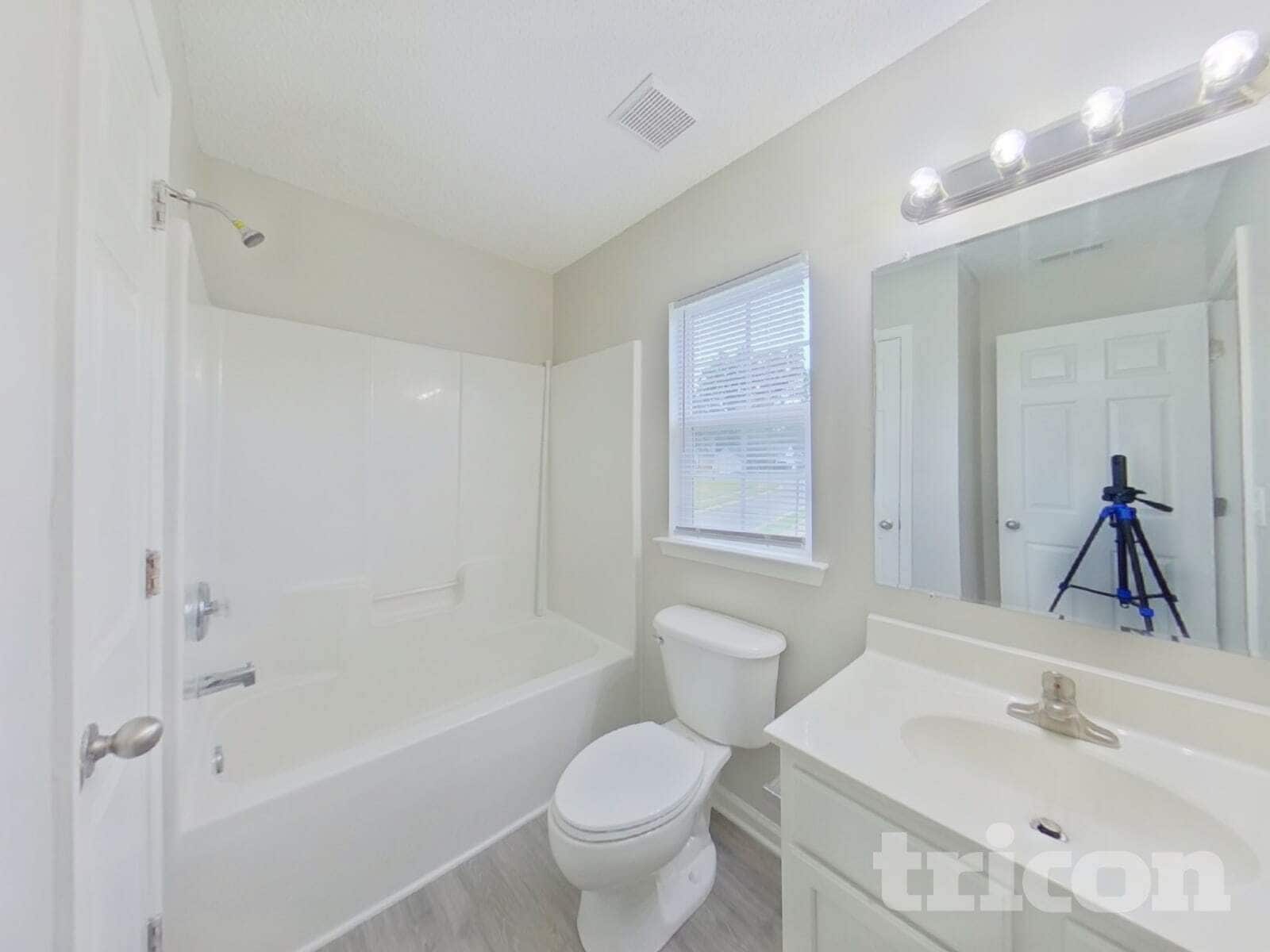 Building Photo - 5203 Holbert Cir