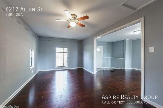 Building Photo - 6217 Allen St