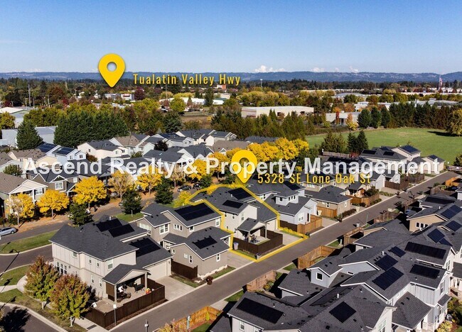 Building Photo - 4 Bed/3 Bath Hillsboro Laurel Oaks Neighborhood, Solar Panels, 1 or 2 Pets Allowed with Pet Rent,...