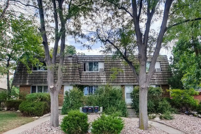 Building Photo - 1045 Chambers Ct